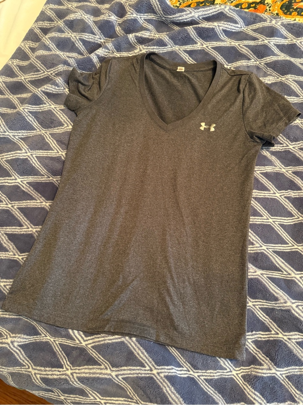 Under Armour Women's Short Sleeve V-Neck Tee - Charcoal Gray